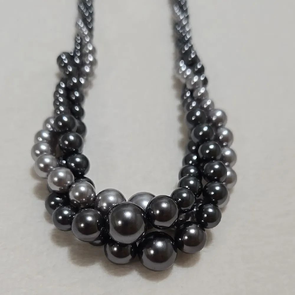 Two Toned Pearl Bead Necklace